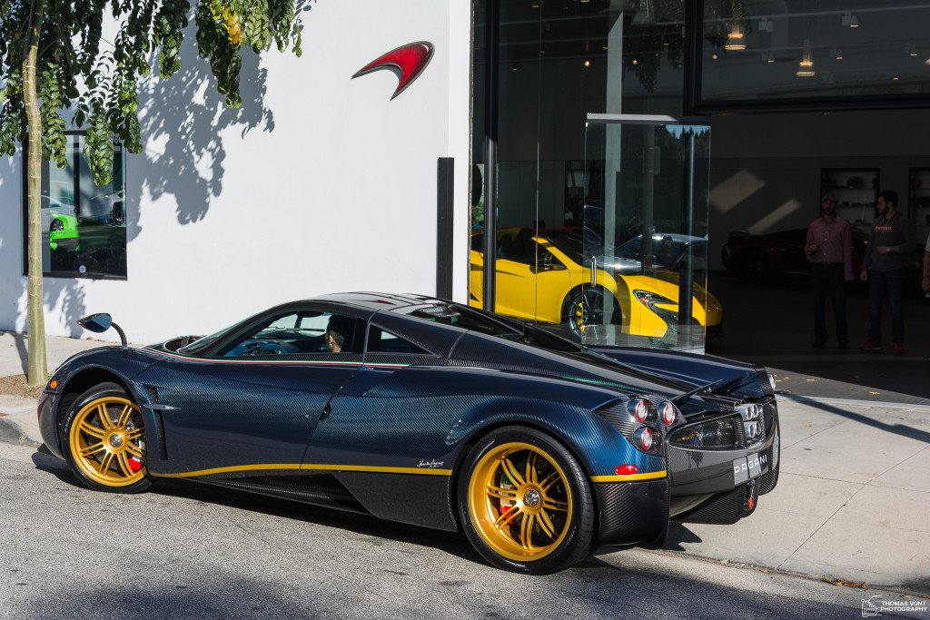 Pagani Huayra 730S Edition side