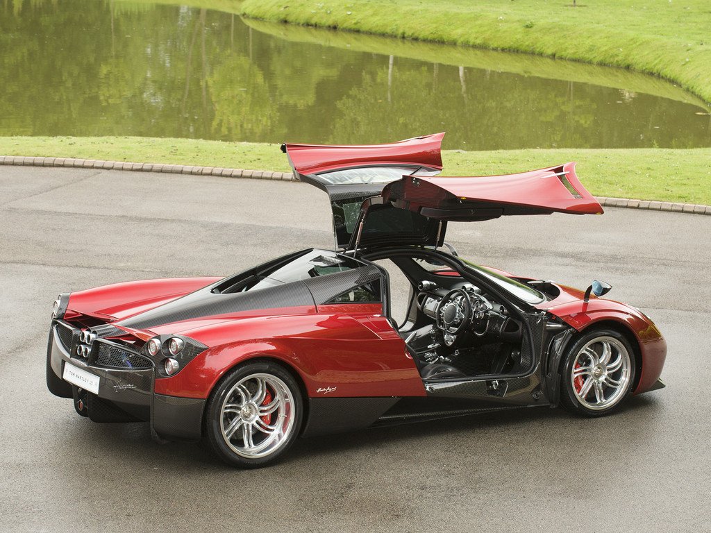 Pagani Huayra RHD for sale in UK