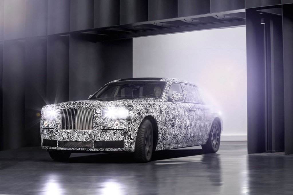 2018 Rolls Royce Phantom official spy shot