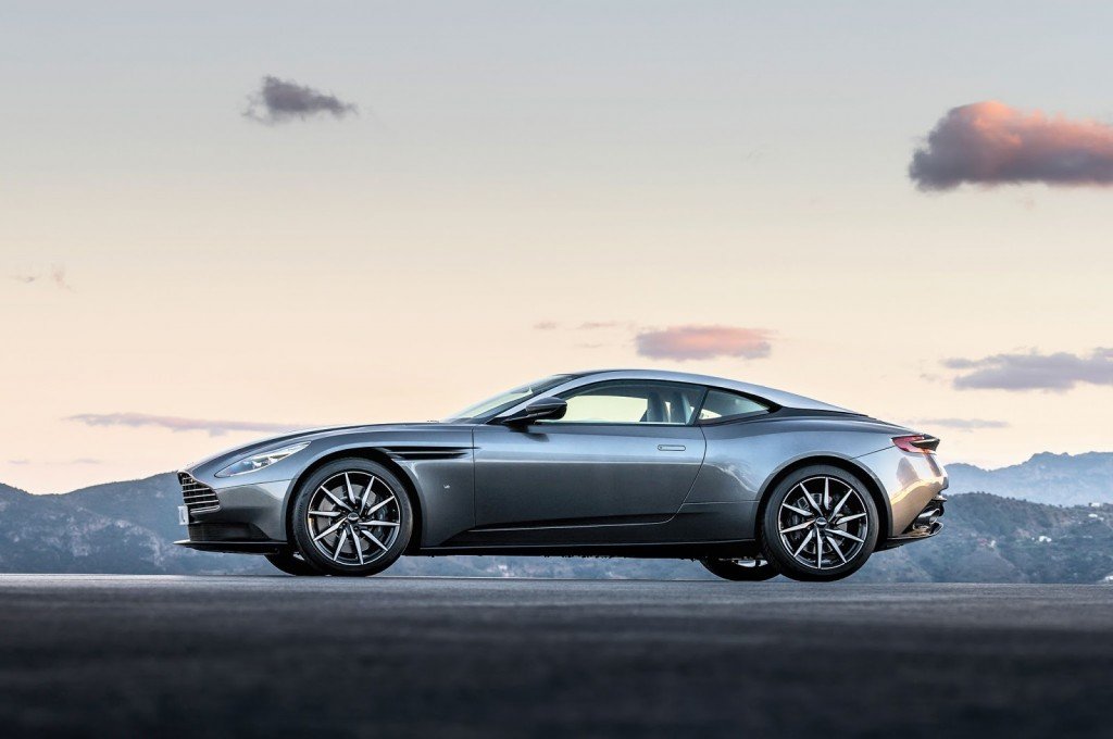2017 Aston Martin DB11- 2016 Geneva Motor Show-2