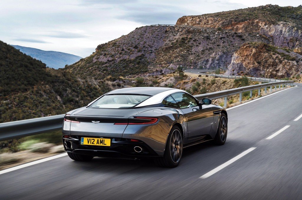 2017 Aston Martin DB11- 2016 Geneva Motor Show-4