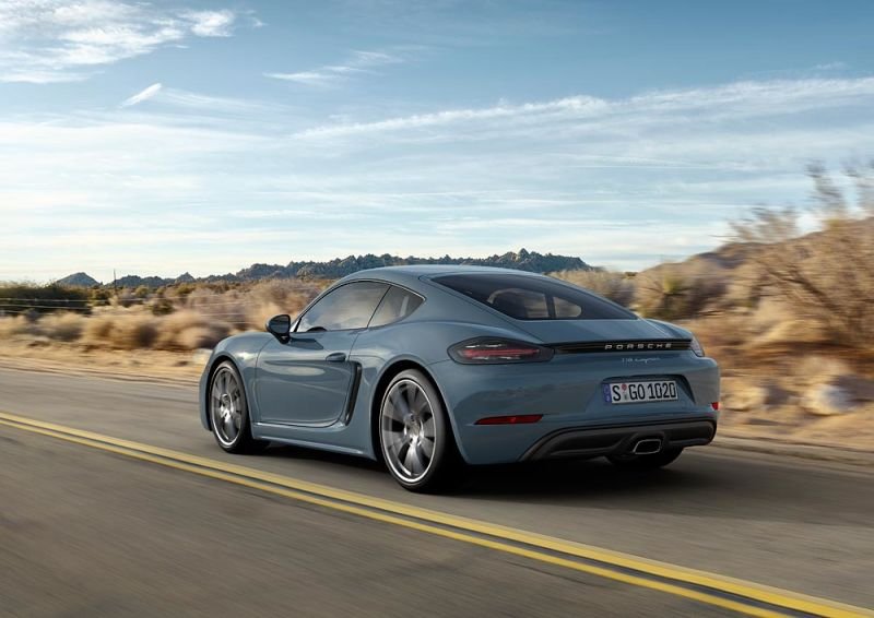 2017 Porsche 718 Cayman-2