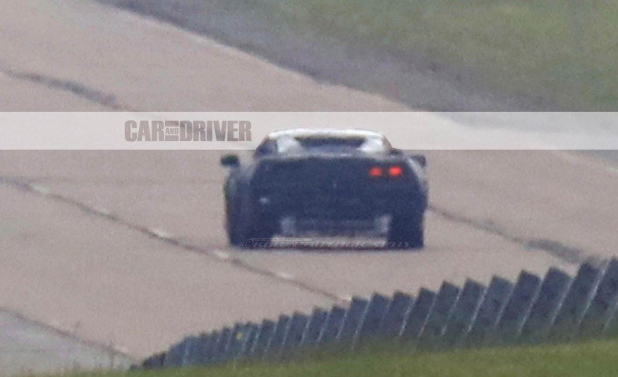 2019 Chevrolet Corvette C8 spy shots-1