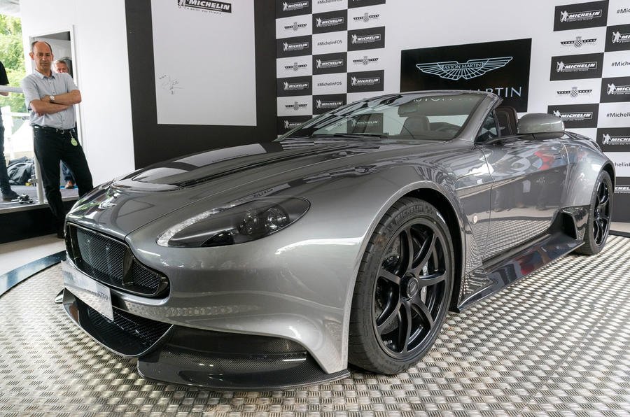 Aston Martin Vantage GT12 Roadster-8