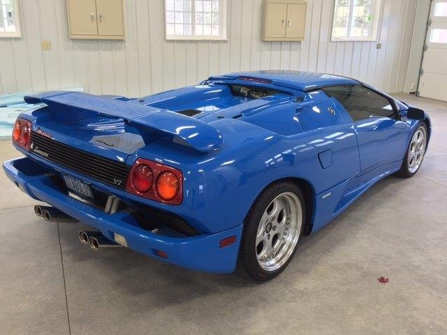 donald-trumps-lamborghini-diablo-vt-roadster-for-sale-5