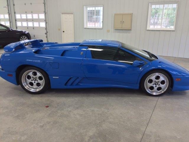 donald-trumps-lamborghini-diablo-vt-roadster-for-sale-6