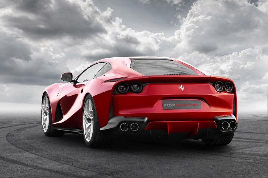 Ferrari 812 Superfast-2017 Geneva Motor Show-4