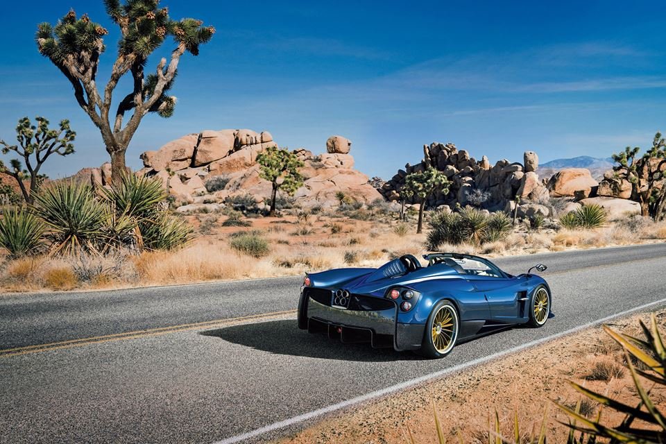 Pagani Huayra Roadster- 2017 Geneva Motor Show-5