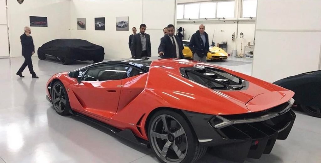 UAE Sheikh-Delivery-Lamborghini Centenario-1
