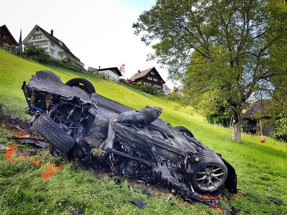 Richard Hammond-Rimac Concept One-Crash-The Grand Tour-1