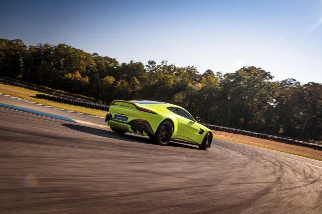 2018 Aston Martin Vantage-exterior-3