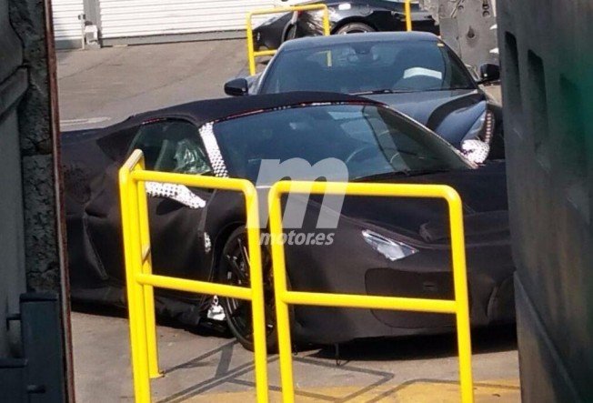 Ferrari 488 GTO-Speciale spy shots-2