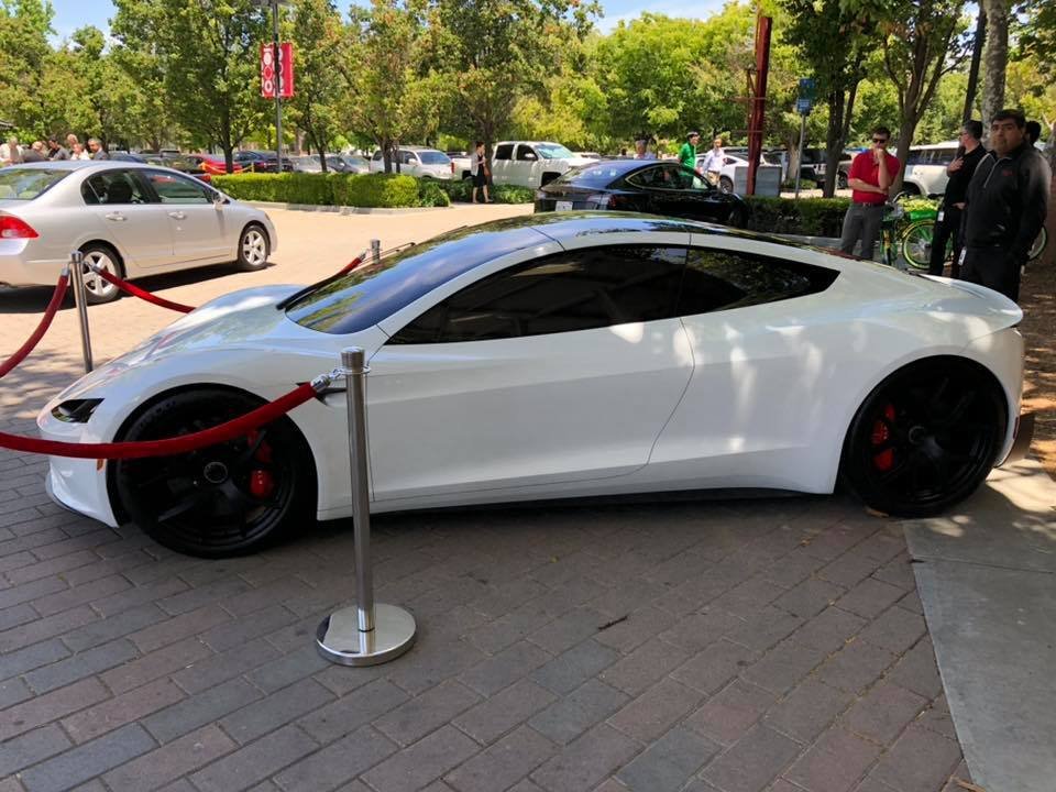 Tesla-Roadster-2-new-prototype-2