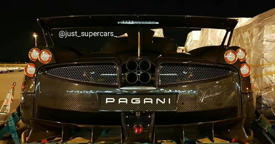 Pagani Huayra Dinastia Chiwen-3