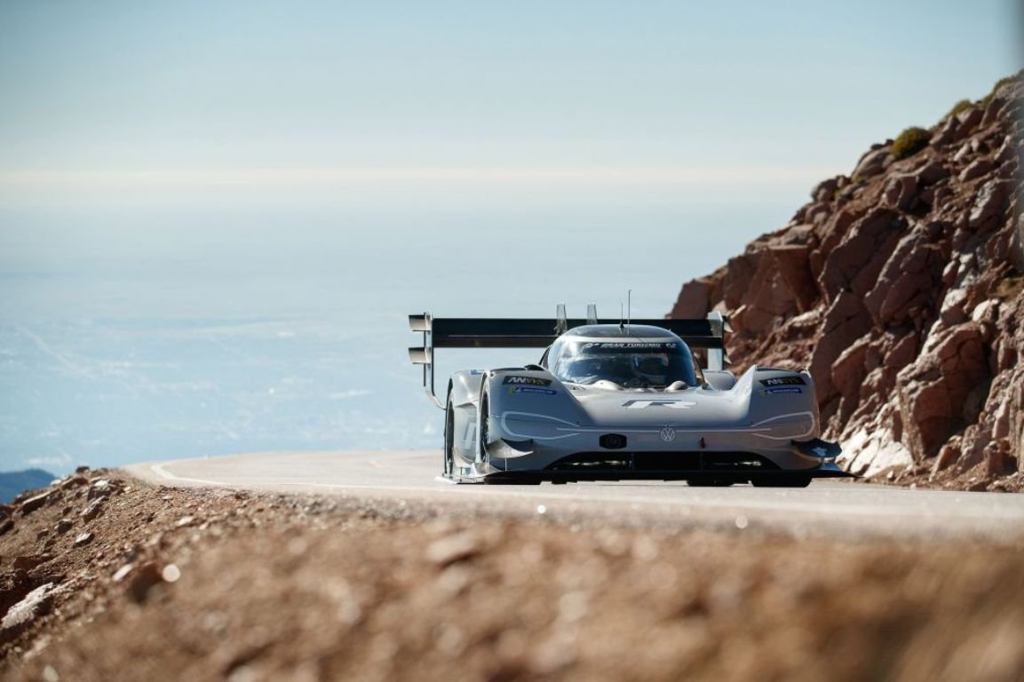 romain_dumas_f_volkswagen_i.d._r_pikes_peak