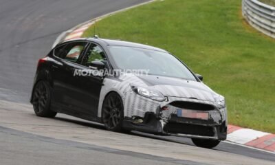 2016 Ford Focus RS front angle image
