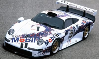993 Porsche 911 GT1