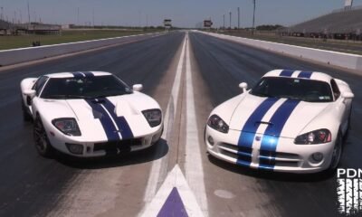 Dodge Viper vs Ford GT