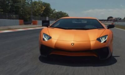 Aventador SV