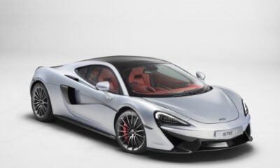 McLaren 570GT 2016 Geneva Motor Show-13