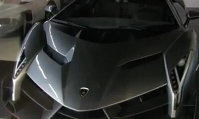 Lamborghini Veneno for sale- Red