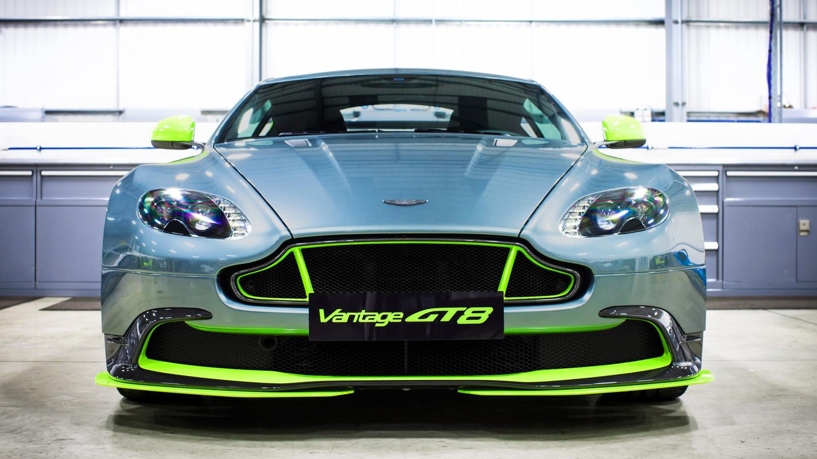 Aston Martin Vantage GT8 Revealed-4