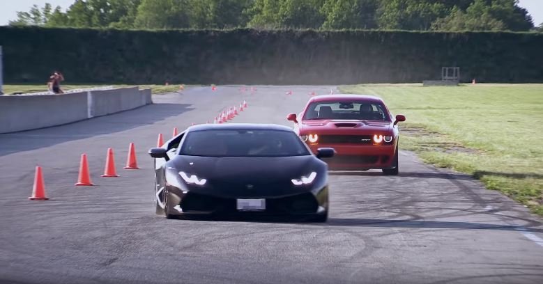 Lamborghini Huracan understeers into a field