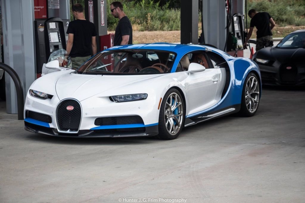 Bugatti Chiron convoy spotted in Colorado-7