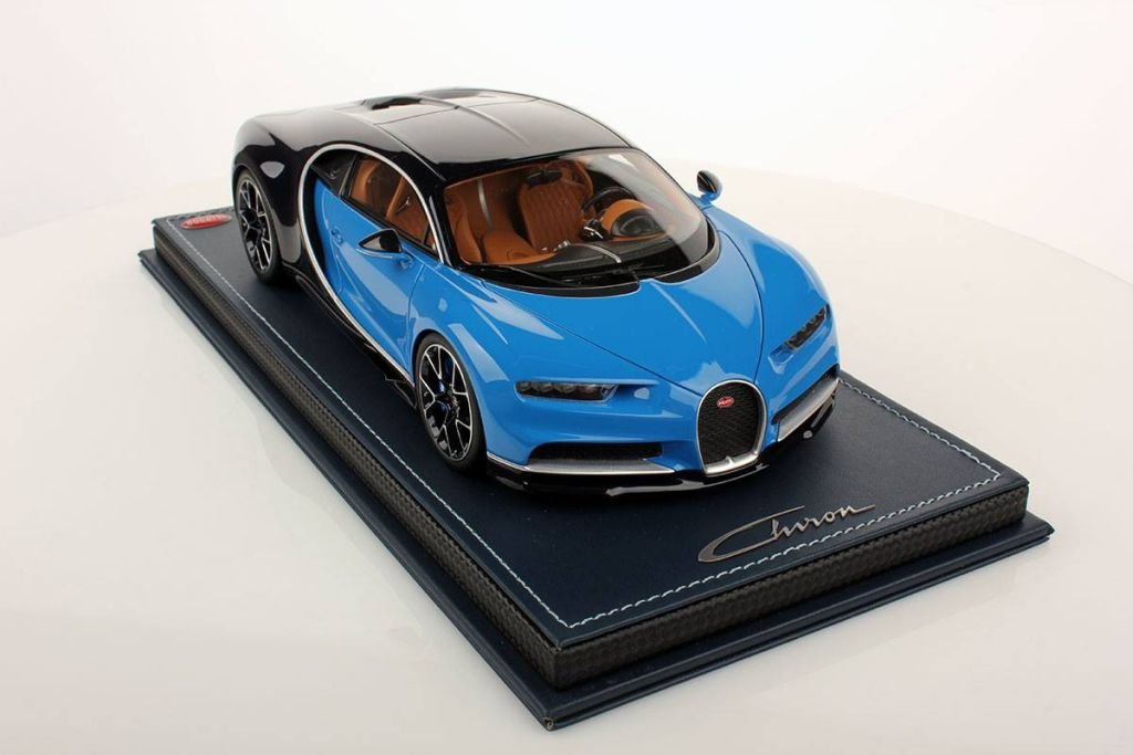 Bugatti Chiron scale model-MR Collector Models-1