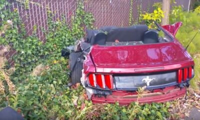 ford-mustang-crashes-in-seattle