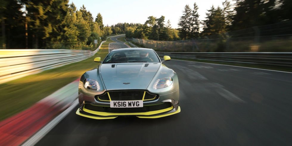 Aston Martin Vantage GT8 laps the Nurburgring