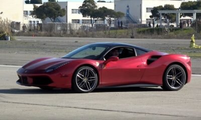 Ferrari 488 GTB skids and destroys its tires
