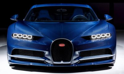 Bleu Royal Bugatti Chiron-2017 Geneva Motor Show-4
