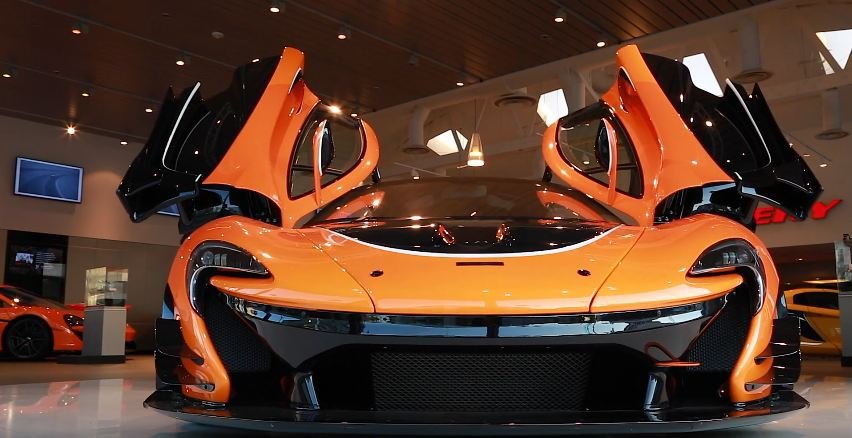 McLaren P1 GTR delivered in Los Angeles