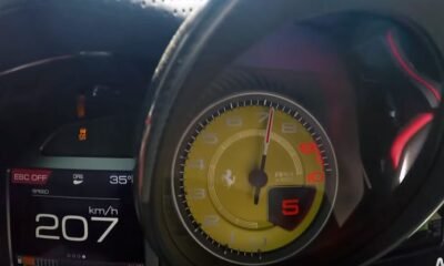 Ferrari 812 Superfast-Launch Control