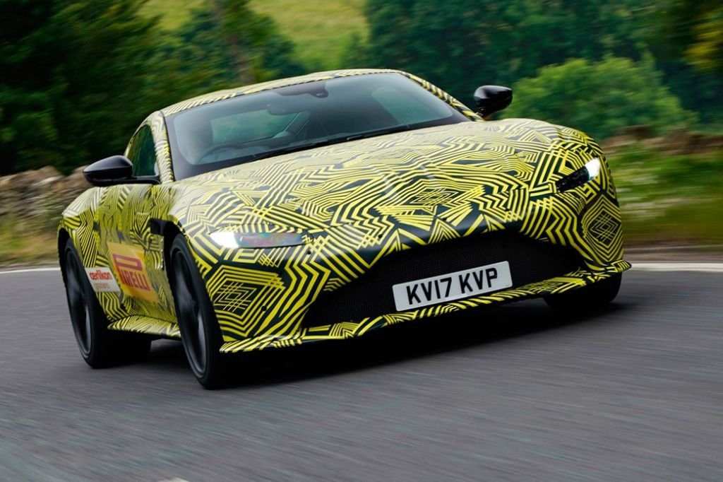 2018 Aston Martin V8 Vantage-prototype-1