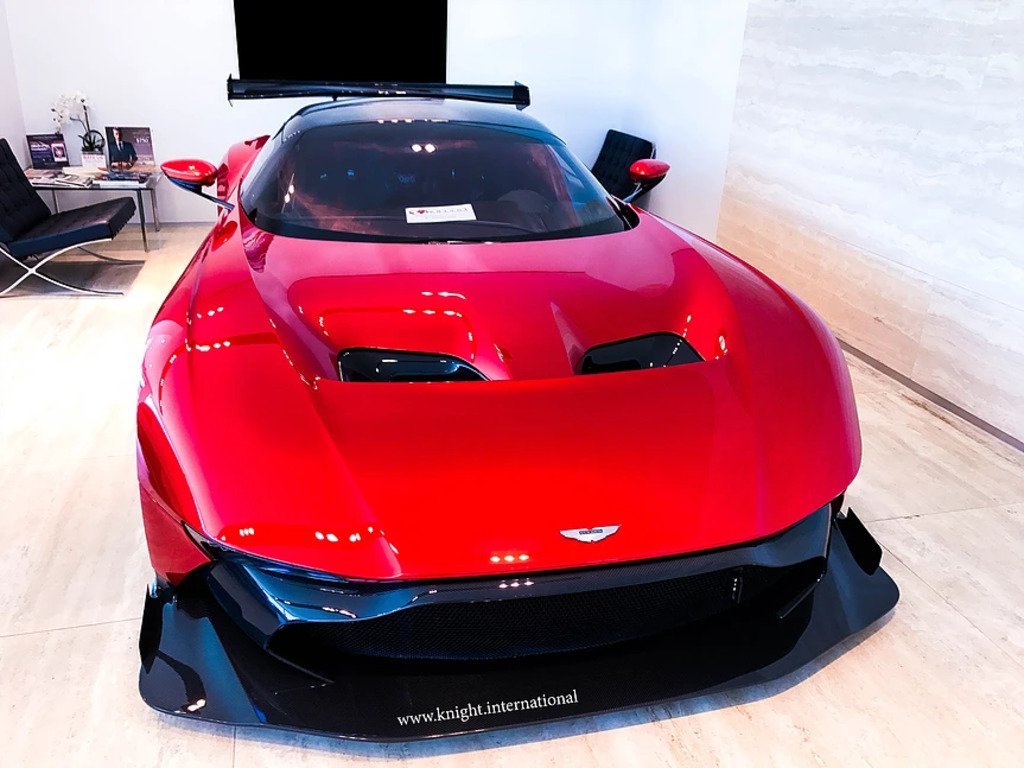 Aston-Martin-Vulcan-For-sale-2