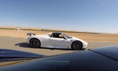 mclaren-720s-918-spyder-race