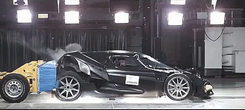 Koenigsegg Regera crash test