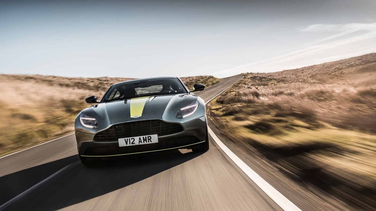 aston-martin-db11-amr-5