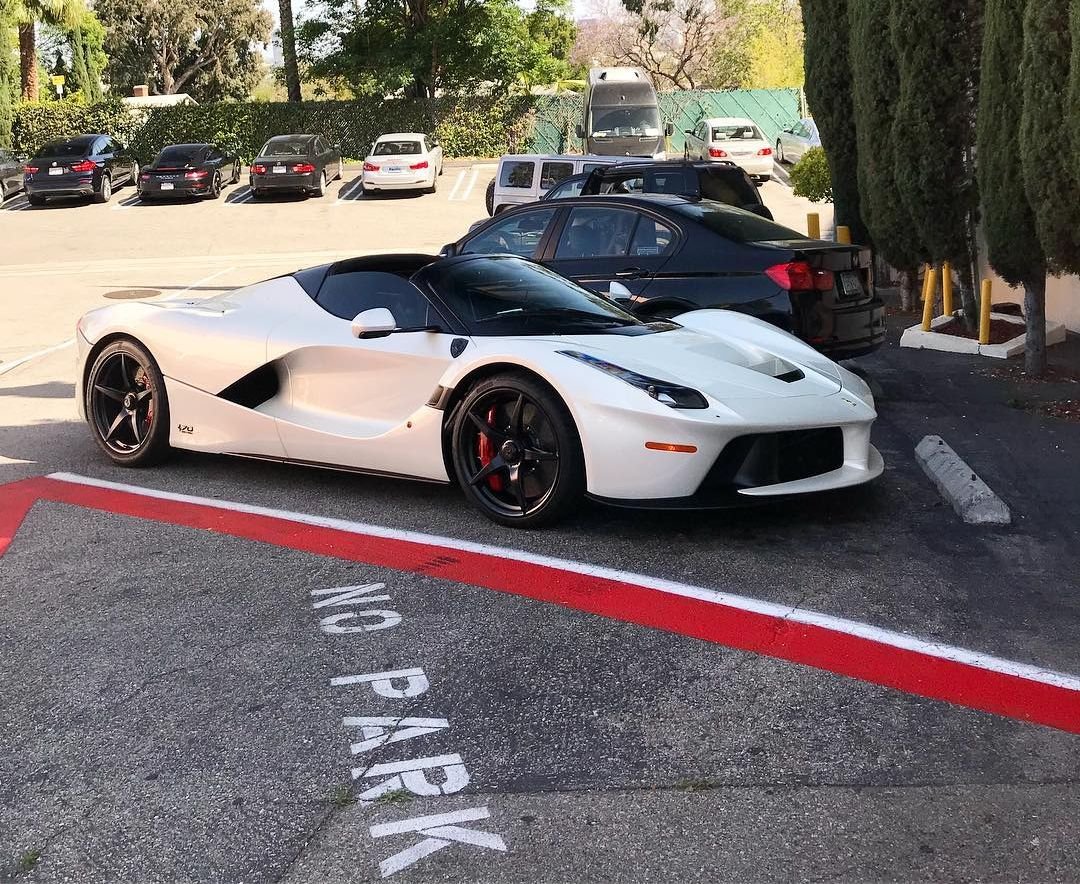 LaFerrari-Aperta-Lewis-Hamilton-Beverly-Hills-1
