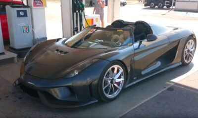 Bare Carbon Koenigsegg Regera-1