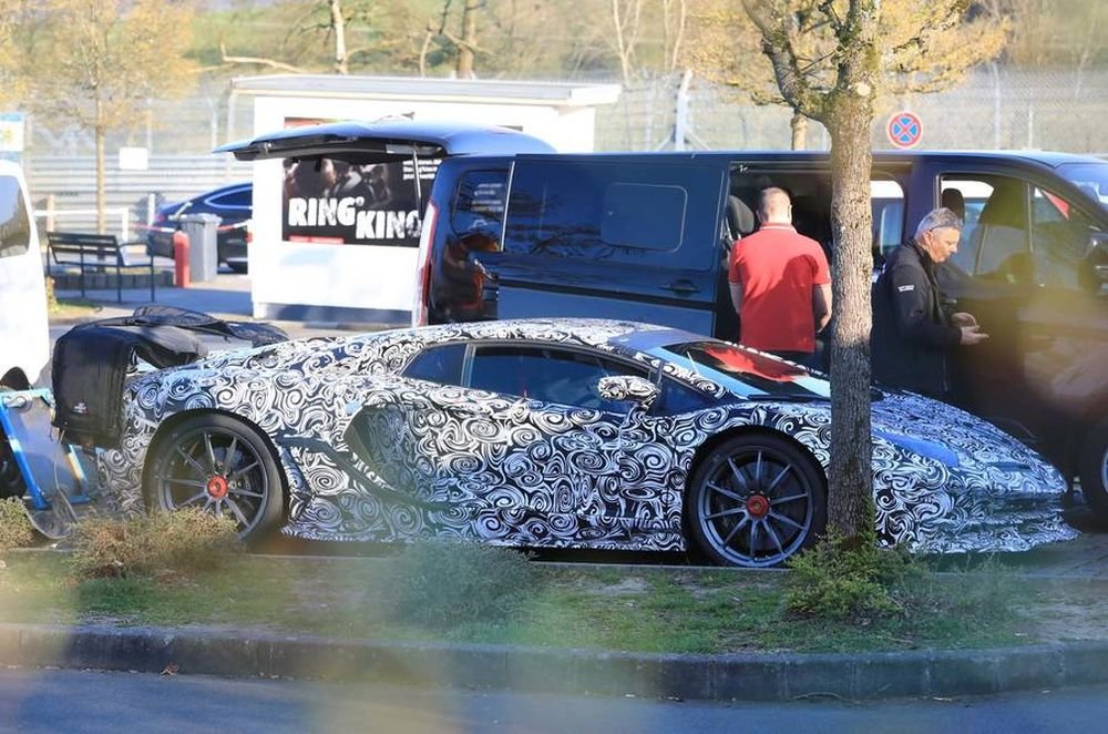 Lamborghini-Aventador-SVJ-nurburgring-lap-record