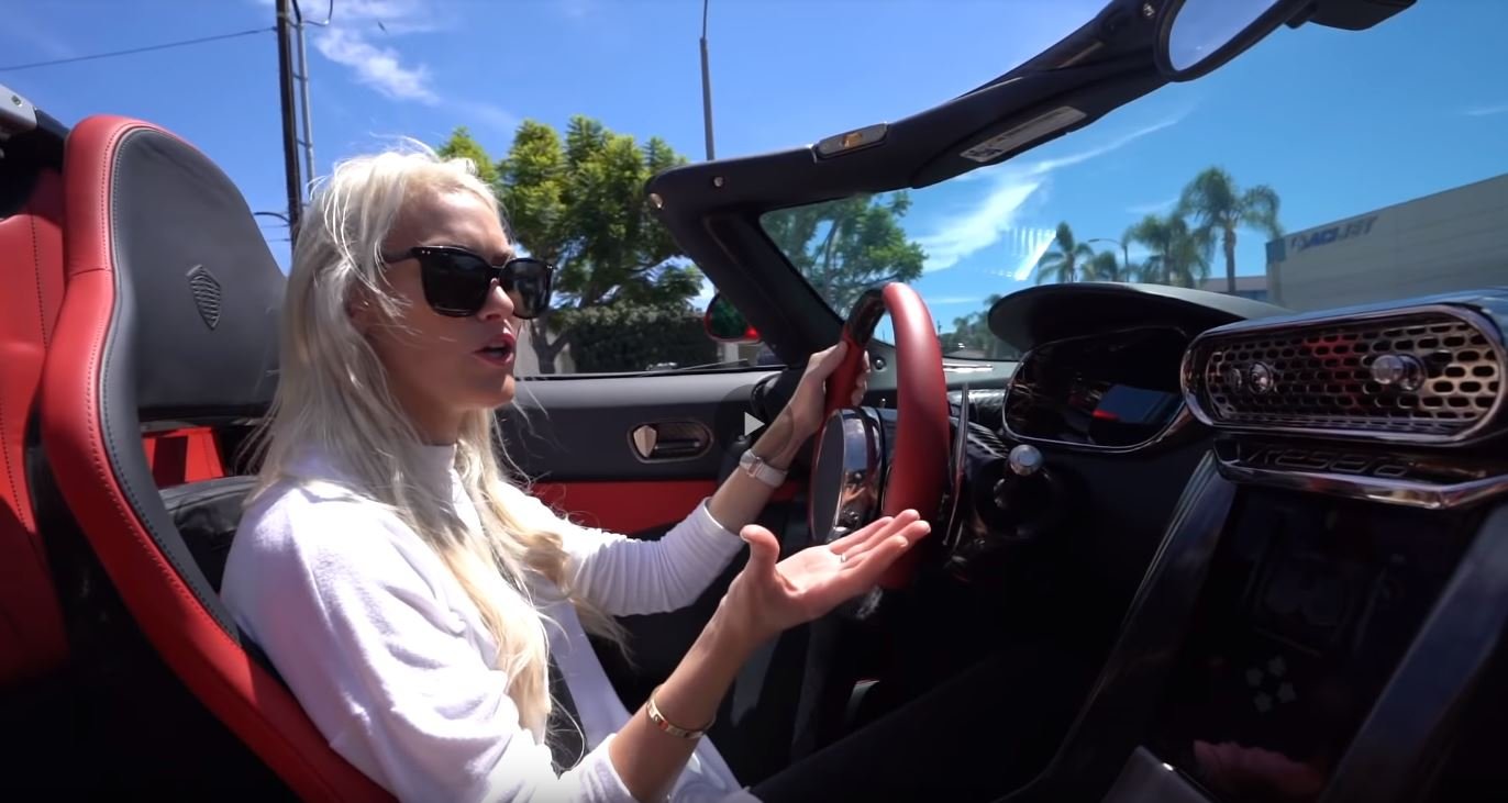 Supercar Blondie Koenigsegg Regera
