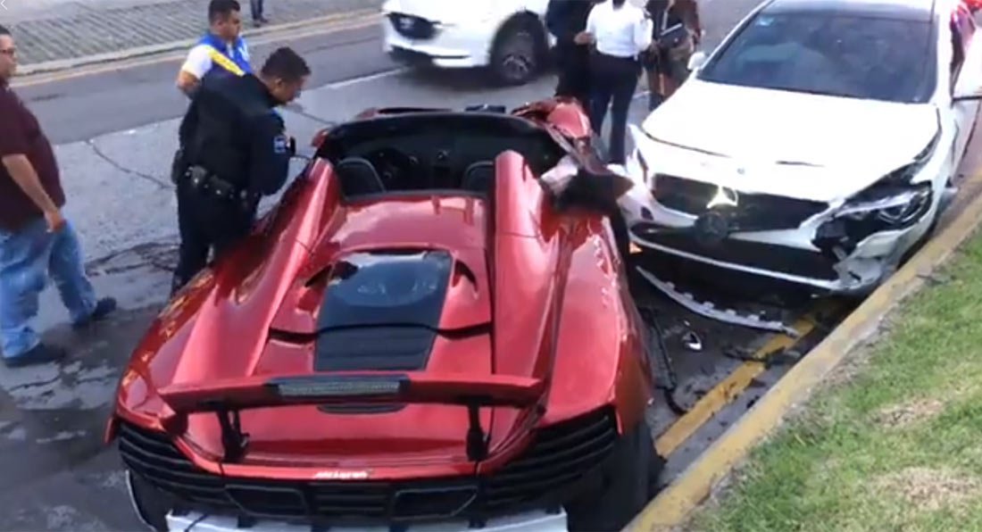 mclaren 650s spider mercedes cla crash mexico