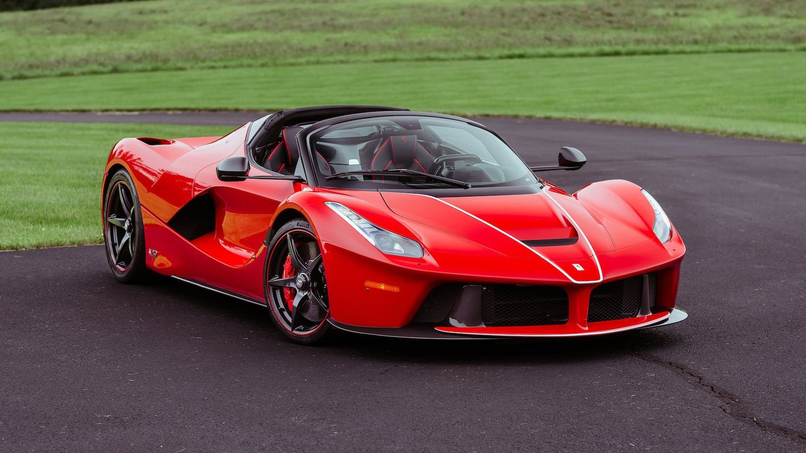 2016 ferrari laferrari aperta kissimmee auction 01