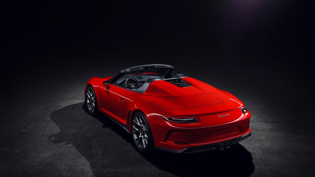 2019 Porsche 911 Speedster Paris Motor Show 6