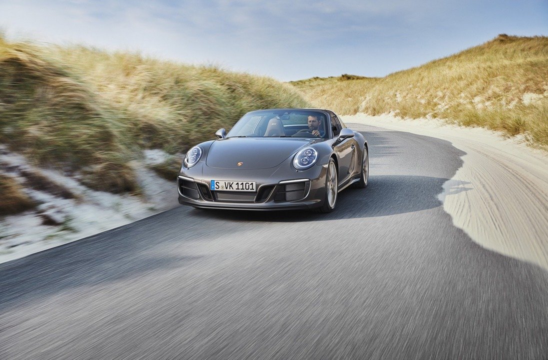 Porsche 911 targa 4 gts exclusive manufaktur edition 01