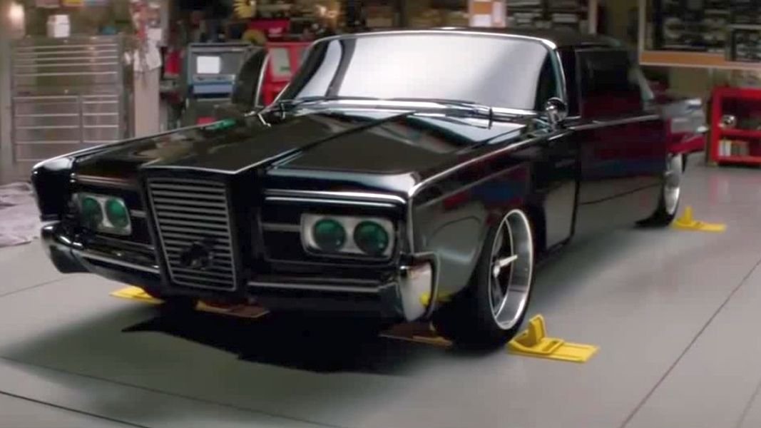 Green-Hornet-Black-Beauty-Chrysler-Imperial-5
