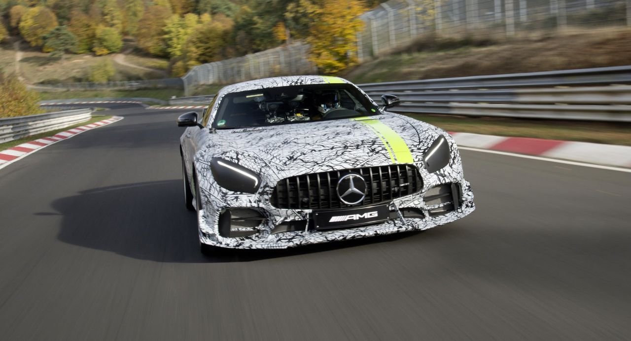 mercedes-amg-gtr-pro-01